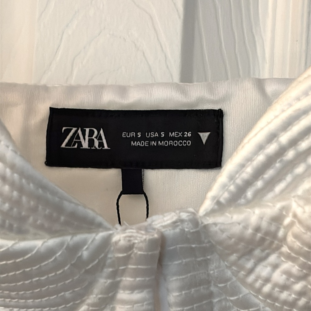 Brand new Zara White Ribbed Bustier crop Top!! - Picture 6 of 7
